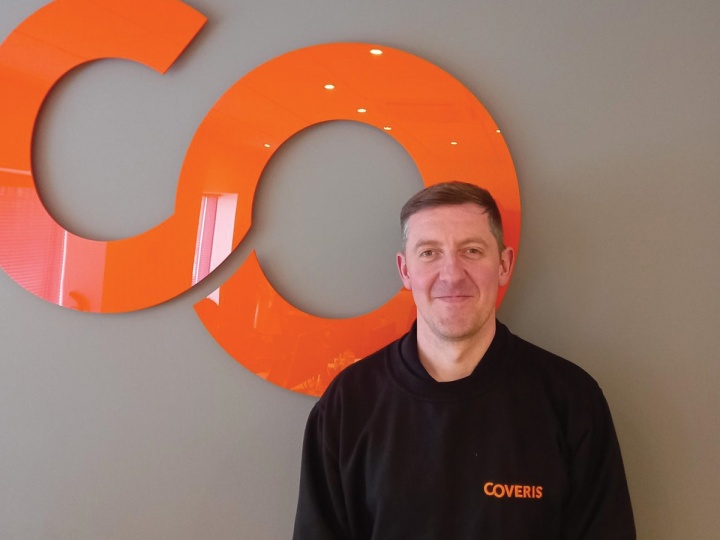 Kick-start your career with Coveris! Hear from our employees about working at Coveris