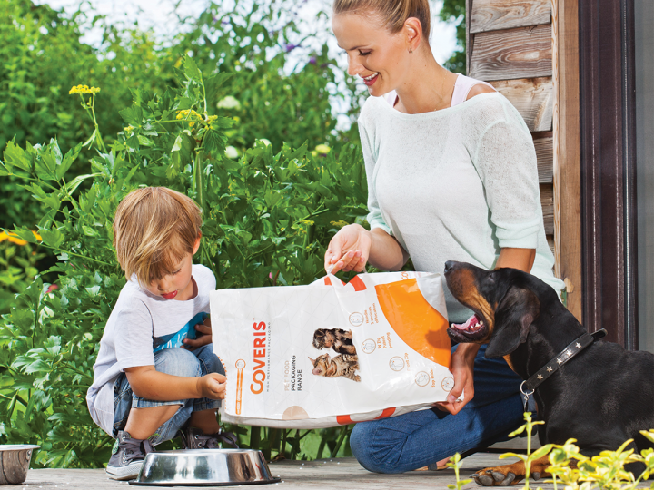 Coveris Boosts its Presence in the Pet Food Packaging Sector