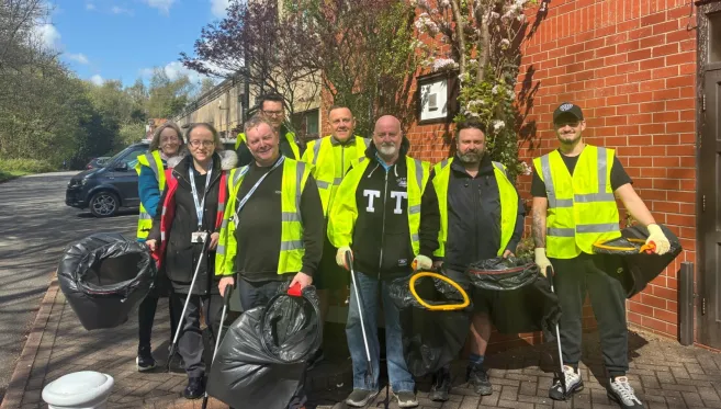 Coveris Burnley employees after litter picking
